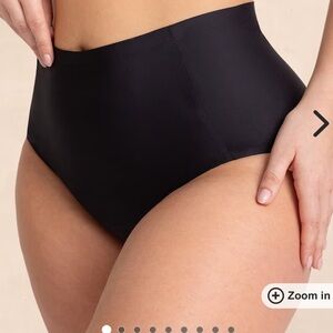 Elegant Black High-Waisted Panties